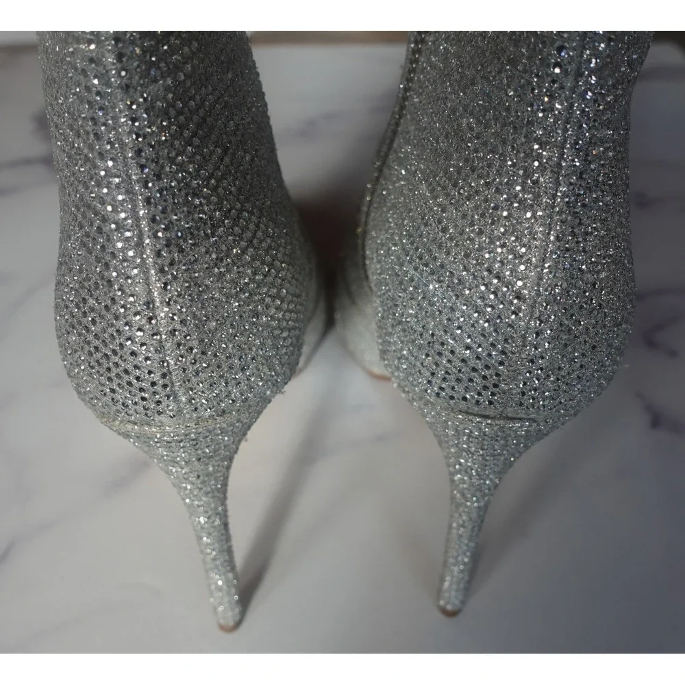 MICHAEL KORS Rue Rhinestone Pointed Toe Stiletto Booties Silver Size 8 Bling Y2K